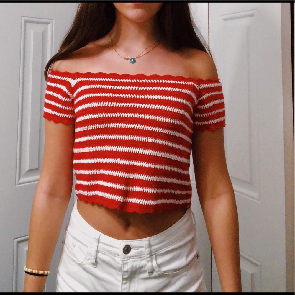 Mango/Zara Off the shoulder crop top 🚘❤️♨️